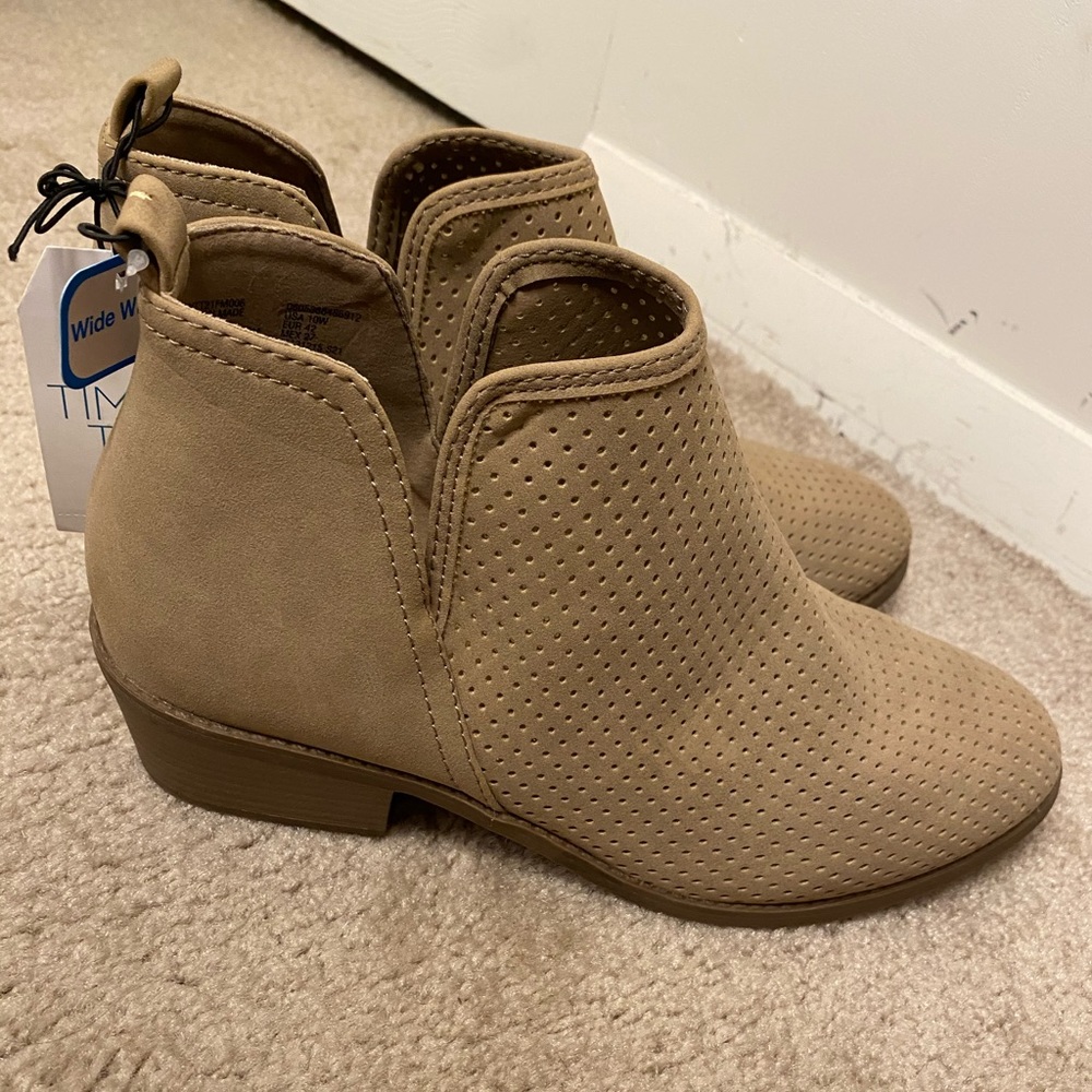 Time and True Taupe Memory Foam Booties (10W)